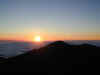 hnymn-maui-haleak-sunrise-02-600.jpg (27387 bytes)