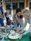 000409-jackies-kw-jackie-cookie-side-600.jpg (95546 bytes)