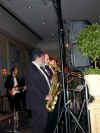 wdg-rcptn-band-horns-side-600.jpg (79688 bytes)