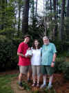 20020417-simon-tree-pose-simon-dan-kristen-jack-600.jpg (124890 bytes)