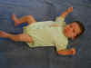 20020512-simon-pose-1-month-23-fuss-800.jpg (126404 bytes)