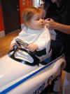 20030104-simon-first-haircut-05-600.jpg (65894 bytes)