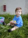 20030418-hunter-bday-easter-egg-simon-09-600.jpg (98831 bytes)