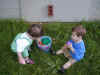 20030418-hunter-bday-easter-egg-simon-11-sam-600.jpg (97456 bytes)