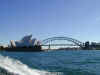 au-syd-harbor-cruise-opera-house-harbor-bridge-2-600.jpg (64194 bytes)