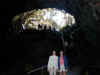 au-und-lava-tube-2-inside-entrance-stacey-kristen-600.jpg (63577 bytes)