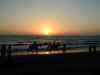 in-mum-juhu-beach-sunset-04-600.jpg (44598 bytes)