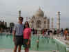 in-pow-agr-taj-mahal-front-dan-kristen-2-600.jpg (66834 bytes)