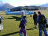 nz-que-skydive-prep-airplane-kristen-600.jpg (100603 bytes)