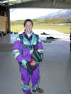 nz-que-skydive-prep-kristen-600.jpg (69787 bytes)